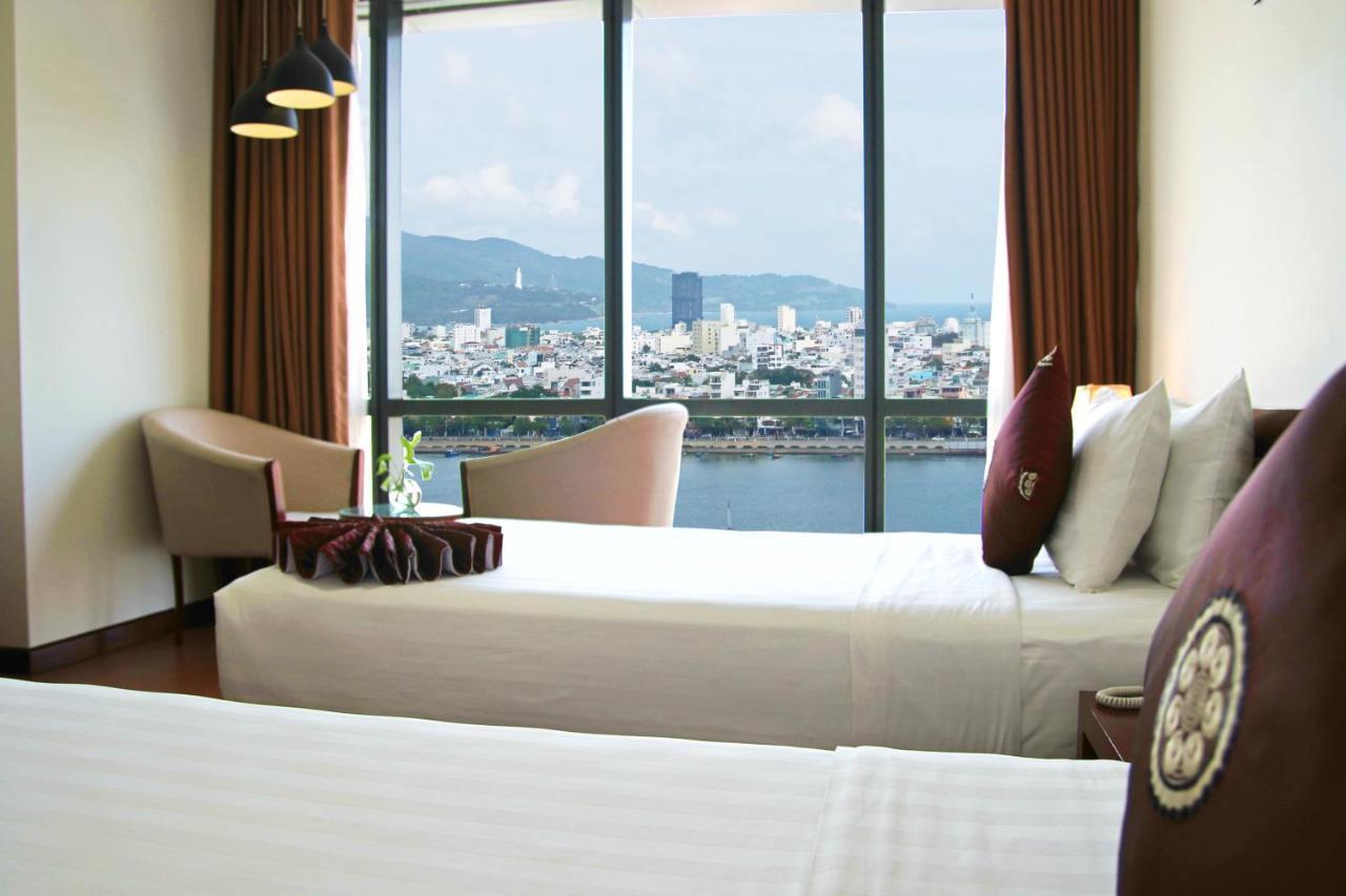 Da Nang Han River Hotel Exteriör bild