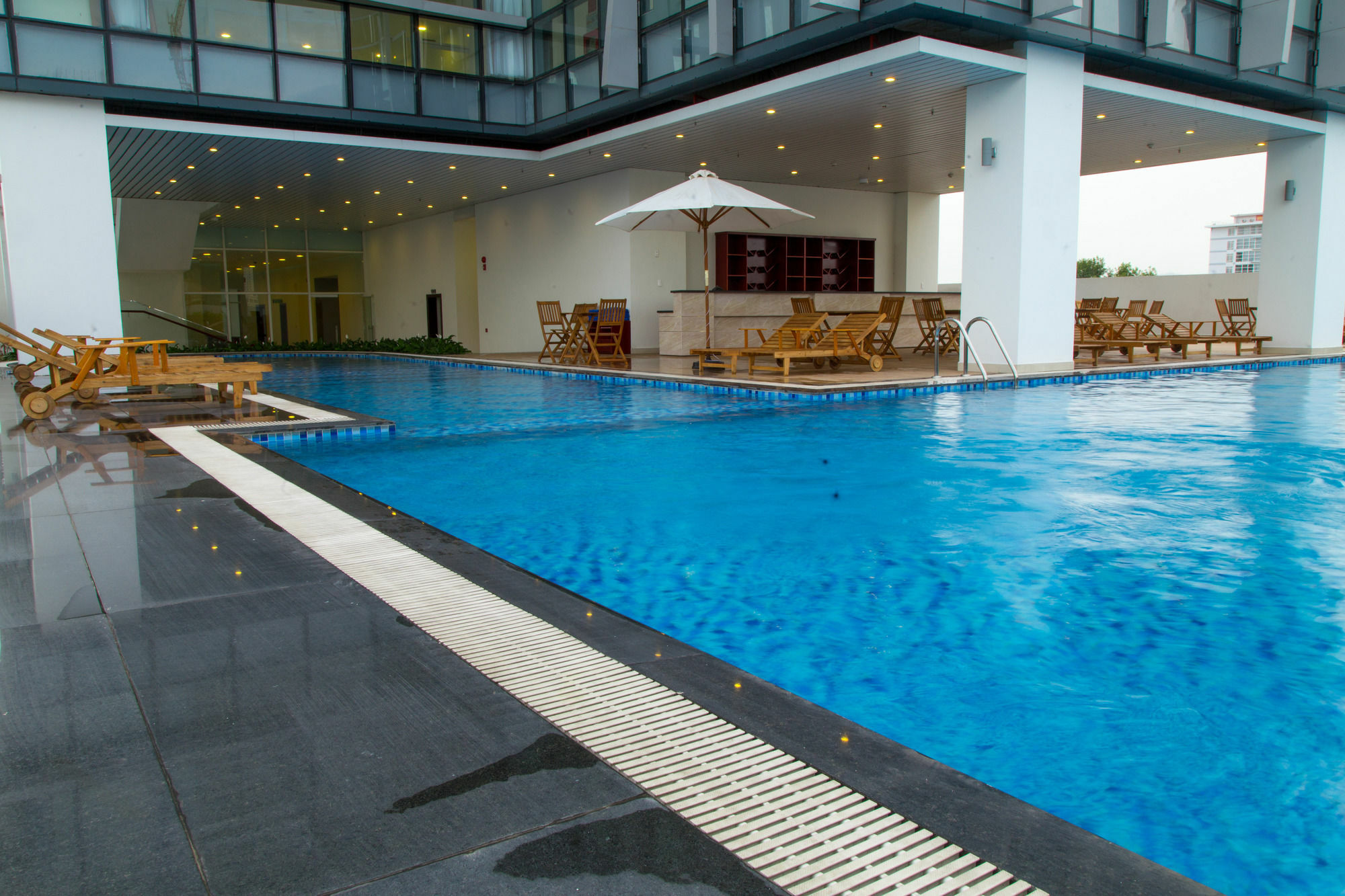 Da Nang Han River Hotel Exteriör bild